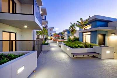 Long Beach and Burnett Apartments exterior vie1